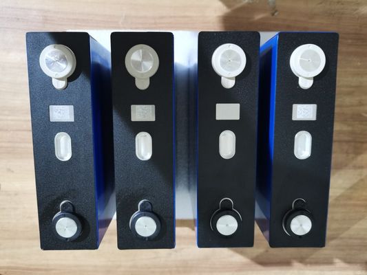 3.2V 120AH LiFePO4 리튬 배터리 팩 3000배 주기 수명